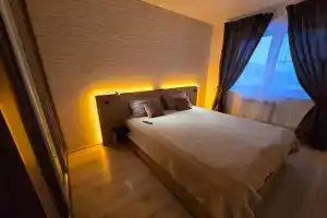 Tyoplyy svet uyutnaya dvushka Apartments, Pushkino