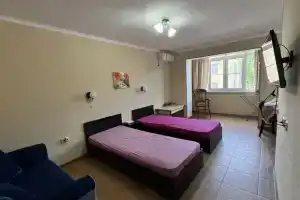 Uyutnaya - studiya v pyati minutah ot morya Apartments, Thubun