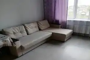 ryadom s Aeroportom Tolmachyovo Apartments, Ob'