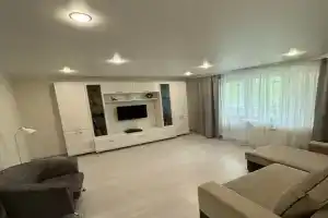 Uyutnaya v tsentre goroda Apartments