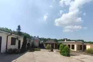 Uyutnyy dom u lesa Cottage, Kasinka