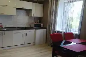 naprotiv morya Apartments, Mariupol