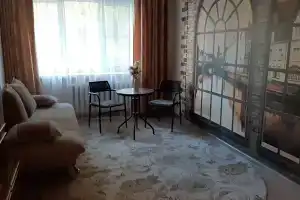 Spokoynaya dvuhkomnatnaya na 1 etazhe Apartments