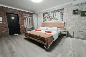 Otlichnaya 2-h komnatnaya Apartments, Shakhty