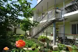 U Dyadi Vani Guest House, Yevpatoriya