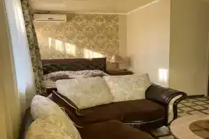 Mini- "Safari" Mini-hotel, Yaksatovo