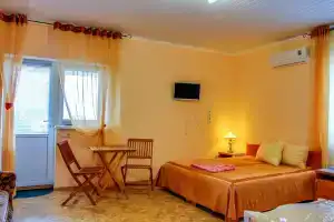 Rejd Guest House, Sevastopol