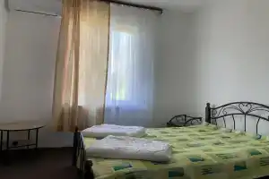 Natalya Guest house, Candripsh