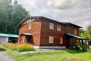 Dom-otel Rodnik, Katun