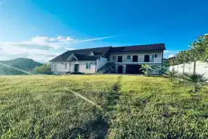 Sadovyy dom Cottage, Sukhumi