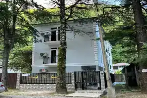 Uyut Guest house, Gagra