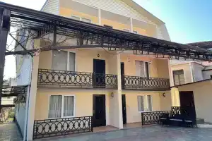Kameliya Guest house, Sukhumi