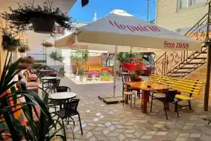 Leto Guest house, Berdyansk