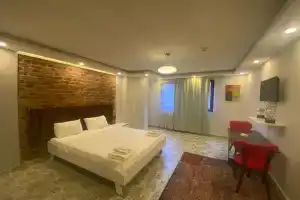 "R W Suites", Fukuoka