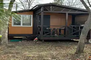 Zolotari Tourist base, Vrangel'