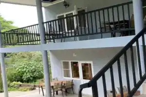 Monika Guest house, Candripsh