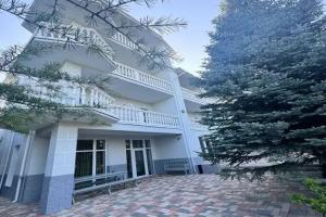 Fort Boyar Tourist base, Izobilnoye