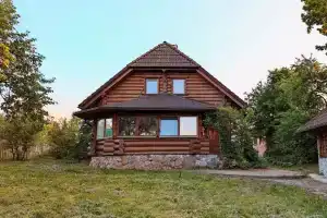 Uyutnyy kottedzh na beregu ozera Naroch Cottage, Narach