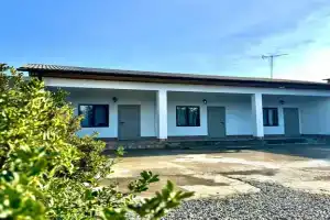 Durman Guest house, Alakhadzi