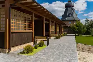 Zubrovka v Belovezhskoy pushche Tourist base