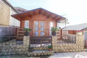 Avrora Guest house, Kheivani