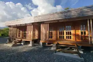 Chastnyy sektor na Osetinskoy 16. Tourist base, Gagra