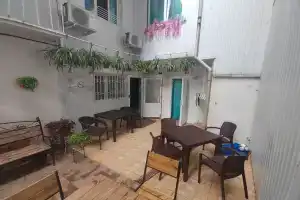 Yug Elling, Lazarevskoye