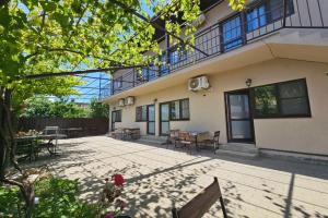 Semeynyy dvorik Guest house, Anapa