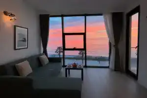 Panorama na more /Prostornye apartamenty 1+1, Batumi