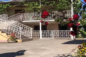 Guest house Uyut Aghrba 30, Pitsunda