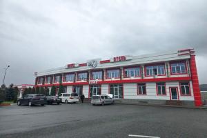 "Bars" Hotel, Bekan