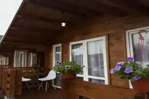 "Villa Si Mona", Alakhadzi
