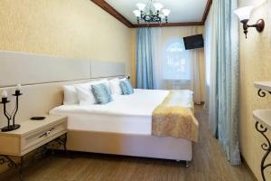 Chetyryohmestnyy nomer Lyuks Apartments, Dzerzhinsk