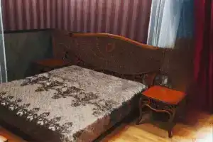 2-komnatnyy lyuks Apartments, Donetsk