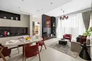 Dizaynerskie apartamenty s basseynom na kryshe, Sharjah City
