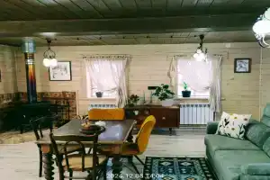 Derevenskiy domik s prekrasnym vidom Cottage, Dobryanka