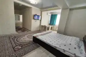 Elitnye apartamenty s vidom na gorod, Bishkek