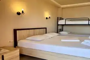 Chetyryohmestnyy nomer standart Apartments, Novyjj Afon