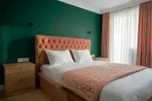 Absolyutno novaya - 70 m2 - Bystryy Wi-Fi - 5 min do Starogo goroda Apartments, Kazbegi