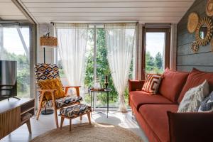Uyutnyy dom s saunoy u Istrinskogo vodohranilishcha Cottage, Lopotovo