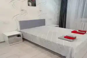 1-komnatnaya v tsentre goroda Apartments