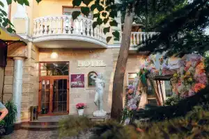 Na Kievskoy 80 Hotel, Simferopol