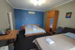 Tryohmestnyy nomer standart Apartments, Berdyansk