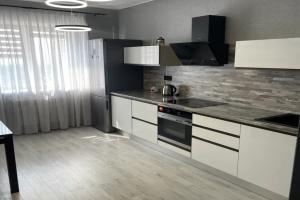 Uyutnaya nedaleko ot tsentra goroda Apartments