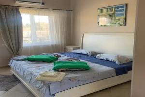 Chetyryohmestnyy nomer standart Apartments, Candripsh