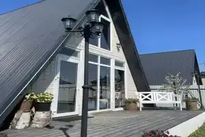 Uyutnyy, sovremennyy domik v stile a-freym Cottage, Krasnoyarsk