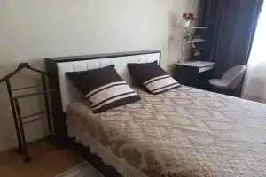 Uyutno kak doma s konditsionerom Apartments, Zheleznodorozhnyy