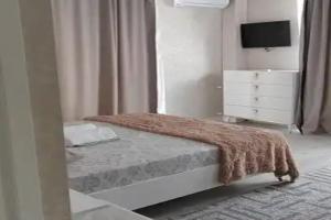 Dvuhmestnyy nomer s 1 krovatyu no6 Apartments, Ashe