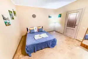 so vsey neobhodimoy tehnikoy i mebelyu Apartments, Lobnya