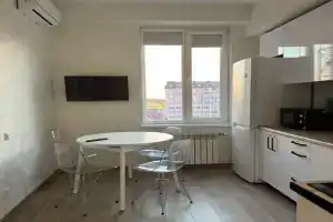 Apartamenty s vidom na more, Lazarevskoye